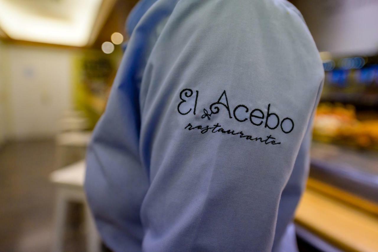 Hotel El Acebo ฮากา ภายนอก รูปภาพ